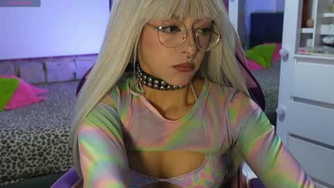 Snapshot of kikilepetite chatting on April 11, 2026, 9:41 pm kiki online show from April 11, 2026, 9:41 pm