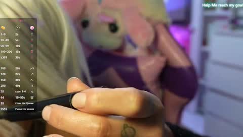Snapshot of kikilepetite chatting on June 11, 2026, 12:32 am kiki online show from June 11, 2026, 12:32 am