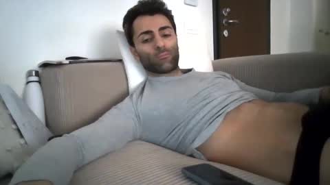 kikkus01 online show from January 17, 2025, 8:34 am