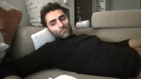 kikkus01 online show from February 16, 2026, 9:22 pm