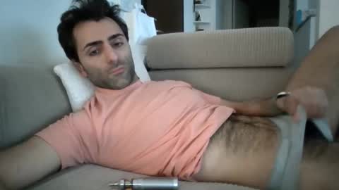 kikkus01 online show from April 2, 2026, 4:37 pm