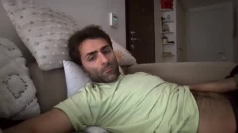 kikkus01 online show from April 11, 2026, 9:08 pm