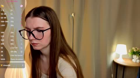 ZofiaLiya online show from November 30, 2025, 6:17 am