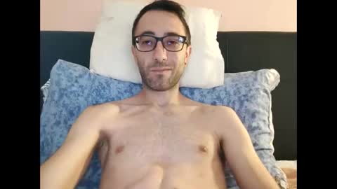 Snapshot of killua1993 chatting on September 23, 2025, 10:18 am kingstoned online show from September 23, 2025, 10:18 am