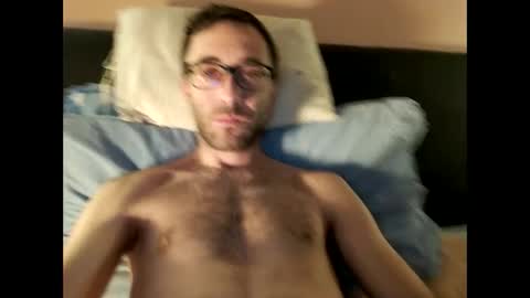 Snapshot of killua1993 chatting on October 22, 2025, 11:43 am kingstoned online show from October 22, 2025, 11:43 am