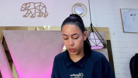 cherry  online show from February 20, 2026, 12:38 pm