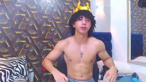 Snapshot of kim_curly_ chatting on November 9, 2025, 8:18 pm KIM online show from November 9, 2025, 8:18 pm