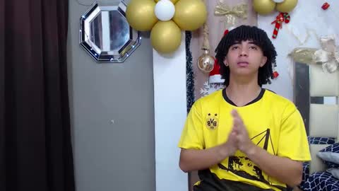 Snapshot of kim_curly_ chatting on November 16, 2025, 2:55 pm KIM online show from November 16, 2025, 2:55 pm