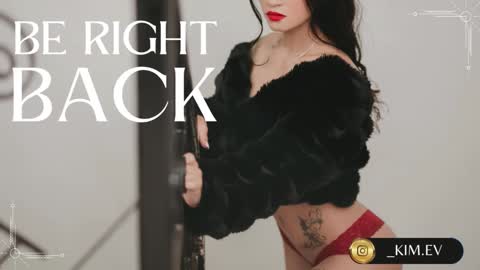 Kim  online show from January 17, 2025, 10:33 am