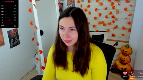 Kim online show from November 17, 2025, 1:39 pm