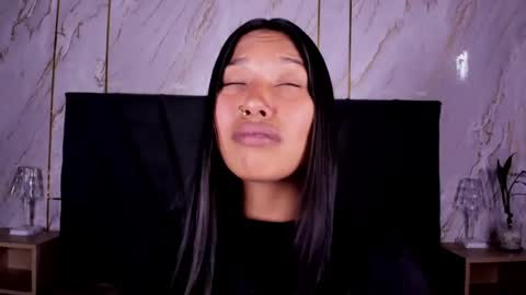kim  online show from September 11, 2025, 7:47 pm