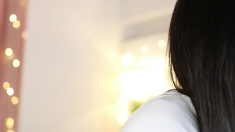 Kim Oberlin online show from February 4, 2025, 2:10 pm