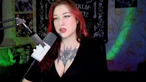 Snapshot of kim_possible1 chatting on December 4, 2025, 2:48 pm Hi Im Kimberly but u can call me Kim. Turn on ur sound i love to talk and moan online show from December 4, 2025, 2:48 pm