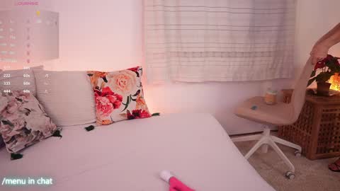 Kim online show from December 22, 2025, 3:58 am