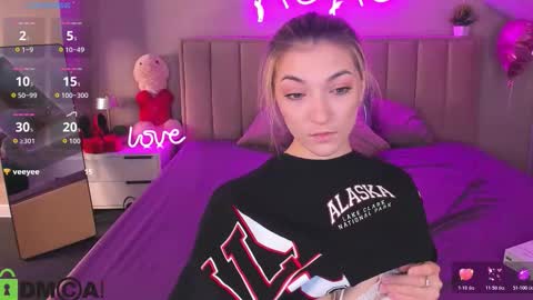 kimberlly_smith online show from February 28, 2026, 12:00 am