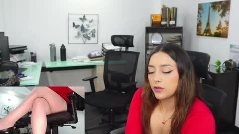 Kimberly 1200-1900 GMT-5 online show from January 27, 2025, 9:33 pm