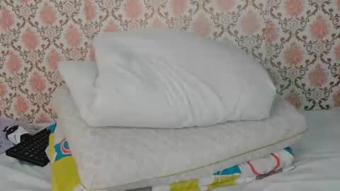Snapshot of kimberly_perez__ chatting on June 11, 2026, 12:32 am Kimberly online show from June 11, 2026, 12:32 am