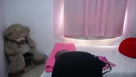 Kim online show from February 21, 2025, 4:16 pm