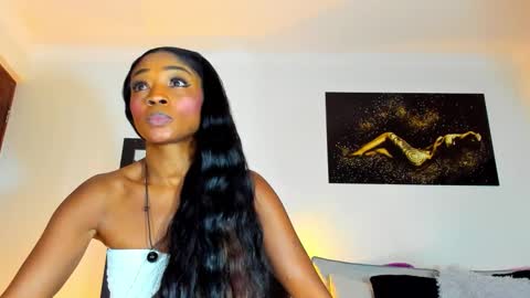 Snapshot of kimberlybanks2 chatting on November 26, 2025, 10:05 am Kimberly Banks online show from November 26, 2025, 10:05 am