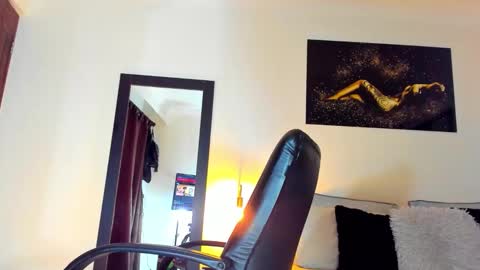 Snapshot of kimberlybanks2 chatting on November 27, 2025, 10:17 am Kimberly Banks online show from November 27, 2025, 10:17 am