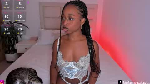 Snapshot of kimberlylenox chatting on November 29, 2025, 10:24 pm Queen Kim online show from November 29, 2025, 10:24 pm