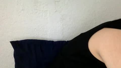 Snapshot of kimberlylynn chatting on March 6, 2025, 3:24 pm KimberlyLynn online show from March 6, 2025, 3:24 pm