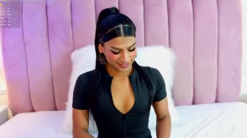Snapshot of kimberlyn_burbano chatting on May 22, 2026, 8:25 pm Kimberlyn online show from May 22, 2026, 8:25 pm
