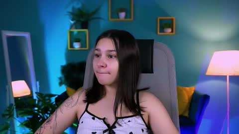 kimclarks online show from December 19, 2025, 11:50 am