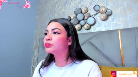  KIM  online show from November 5, 2025, 2:44 am