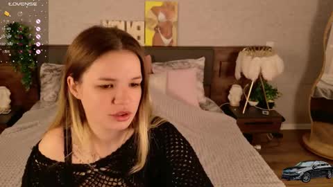Snapshot of kimevanss chatting on May 3, 2026, 5:24 am KimEvanss online show from May 3, 2026, 5:24 am