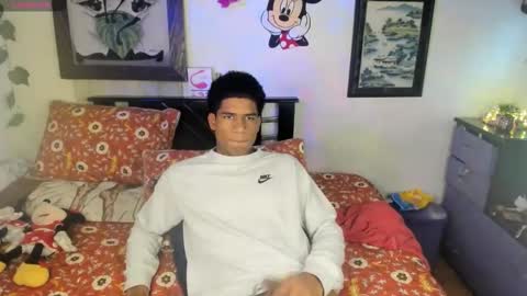 alejagodoy99 online show from November 16, 2025, 9:31 pm