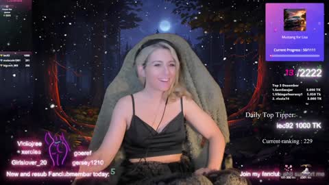 Wolfs Girl online show from December 17, 2024, 5:29 am