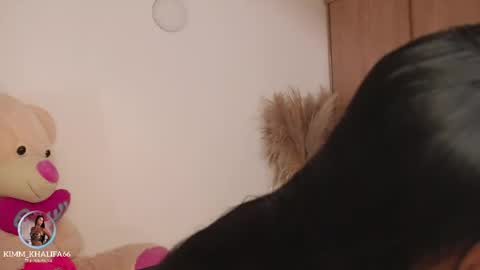 Kim  online show from April 3, 2026, 11:47 pm