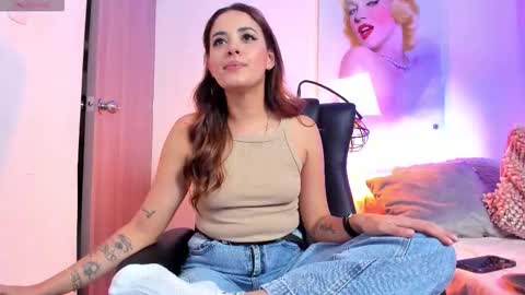 kimmberly_saenz_ online show from November 29, 2025, 10:13 pm