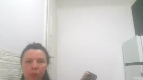 kimmi0606 online show from April 4, 2026, 8:23 am