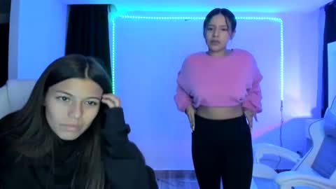 Snapshot of kimmi_foxy chatting on December 2, 2024, 11:07 pm kimmi online show from December 2, 2024, 11:07 pm