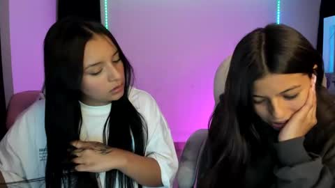 Snapshot of kimmi_foxy chatting on January 7, 2025, 12:45 am kimmi online show from January 7, 2025, 12:45 am