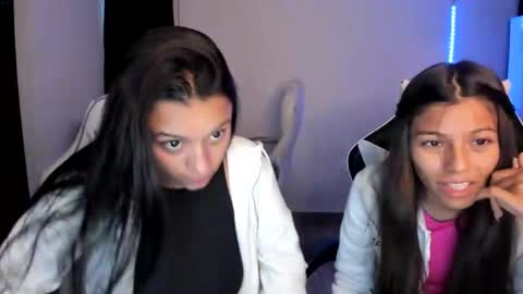 Snapshot of kimmi_foxy chatting on February 8, 2025, 11:13 pm kimmi online show from February 8, 2025, 11:13 pm