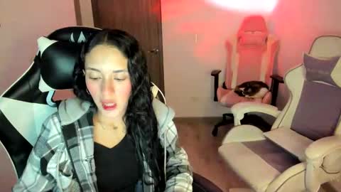 Snapshot of kimmi_foxy chatting on October 10, 2025, 11:15 pm kimmi online show from October 10, 2025, 11:15 pm