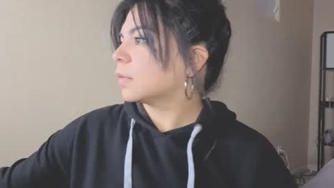 Kimmi online show from March 8, 2025, 12:22 am