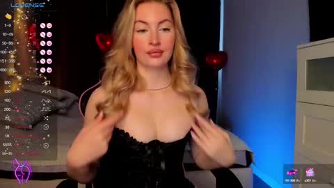 kimmy1_powell online show from February 18, 2025, 2:16 am