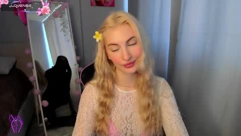 Snapshot of kimmy1_powell chatting on June 2, 2026, 2:46 am kimmy1_powell online show from June 2, 2026, 2:46 am