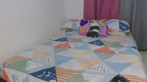 kimmy94192 online show from January 23, 2025, 1:13 pm