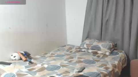 kimmy94192 online show from September 10, 2025, 2:50 pm