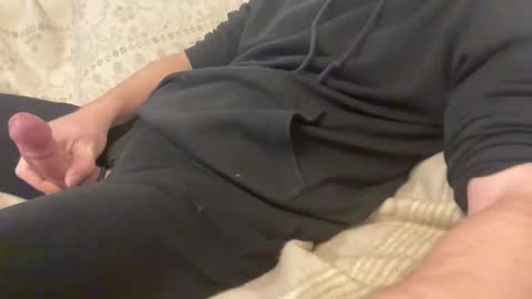 kimmy_muc online show from November 7, 2025, 4:07 pm