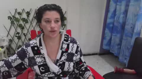 Snapshot of kimmy_sander1 chatting on October 31, 2025, 4:35 am Kimmy online show from October 31, 2025, 4:35 am