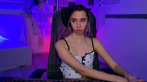 kimporins online show from March 12, 2026, 9:43 pm