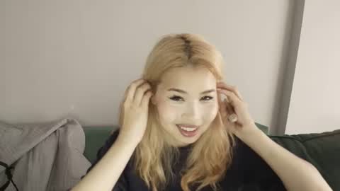 Snapshot of kimy_jina chatting on June 23, 2026, 3:26 am Kimi online show from June 23, 2026, 3:26 am