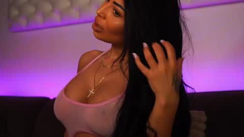 Andreea online show from April 6, 2026, 9:27 pm