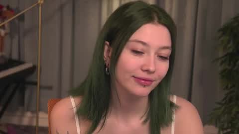 kina_ka online show from December 28, 2024, 6:17 am